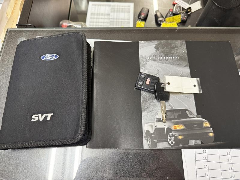 2001 FORD F-150 Lightning