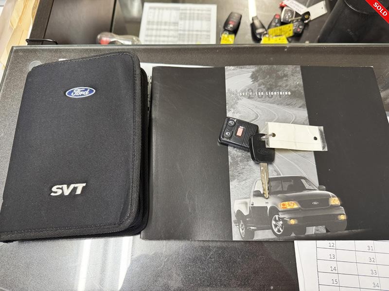 2001 FORD F-150 Lightning