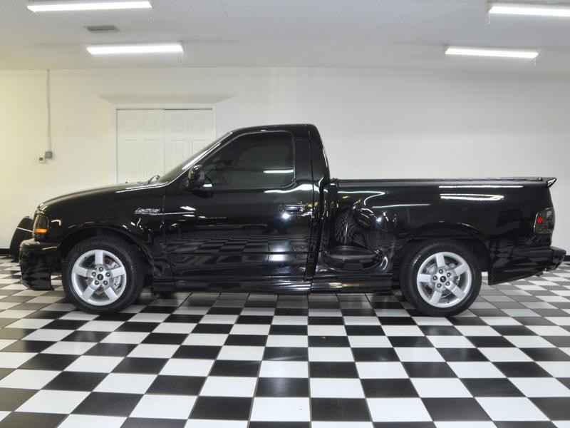 2001 FORD F-150 Lightning