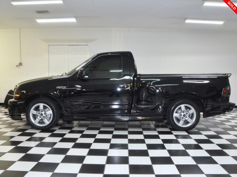 2001 FORD F-150 Lightning
